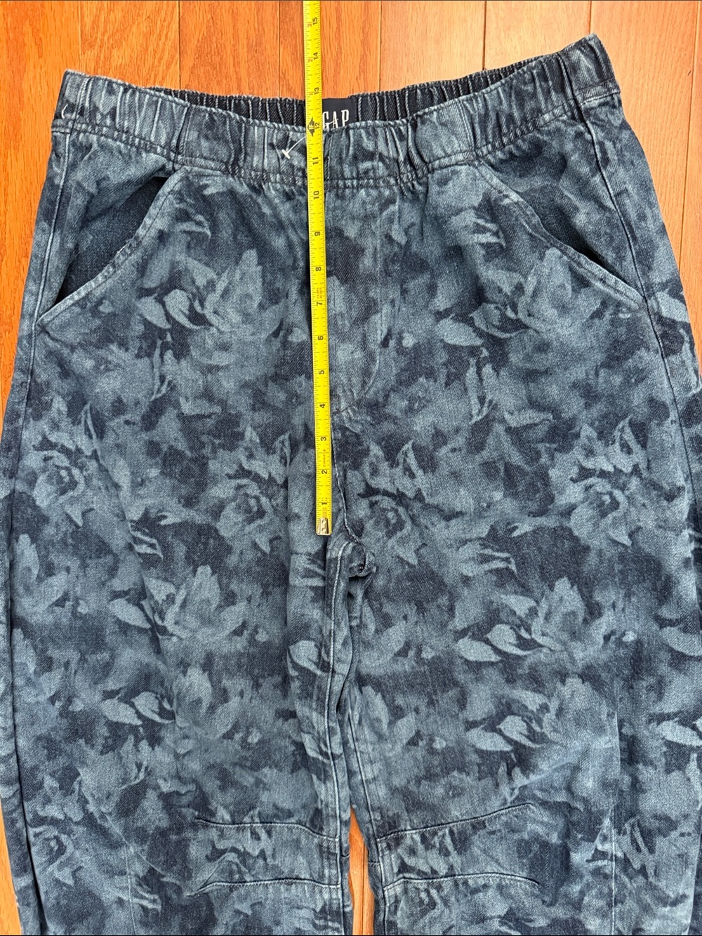 GAP Blue Floral Easy Horseshoe Barrel Leg Jeans Medium Petite - Picture 8 of 11